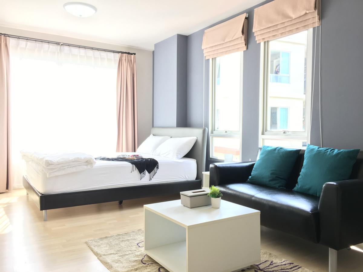 Modern Studio Room At Kathu Bagian luar foto