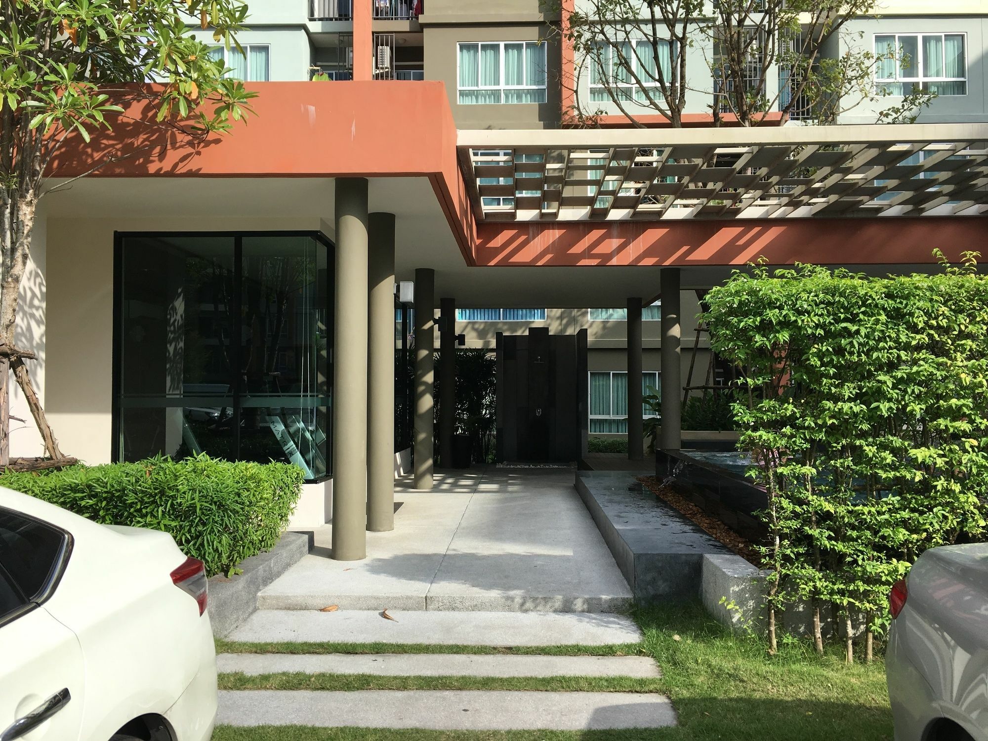 Modern Studio Room At Kathu Bagian luar foto